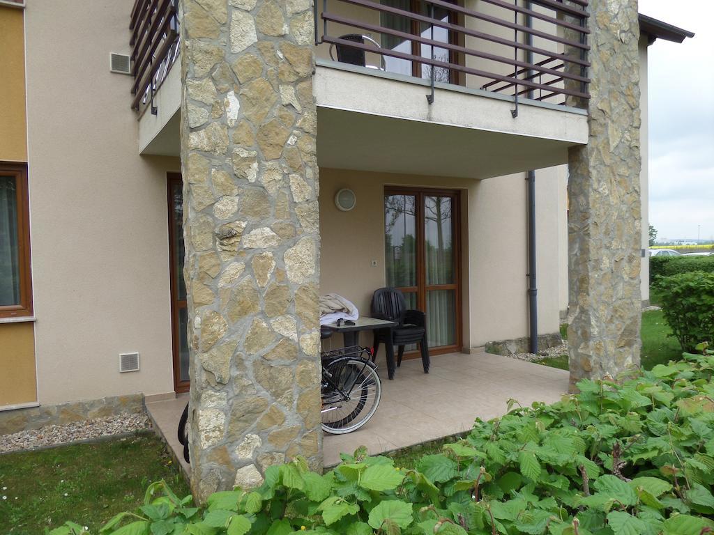 Nia Csaladi Apartman Buk Exterior photo